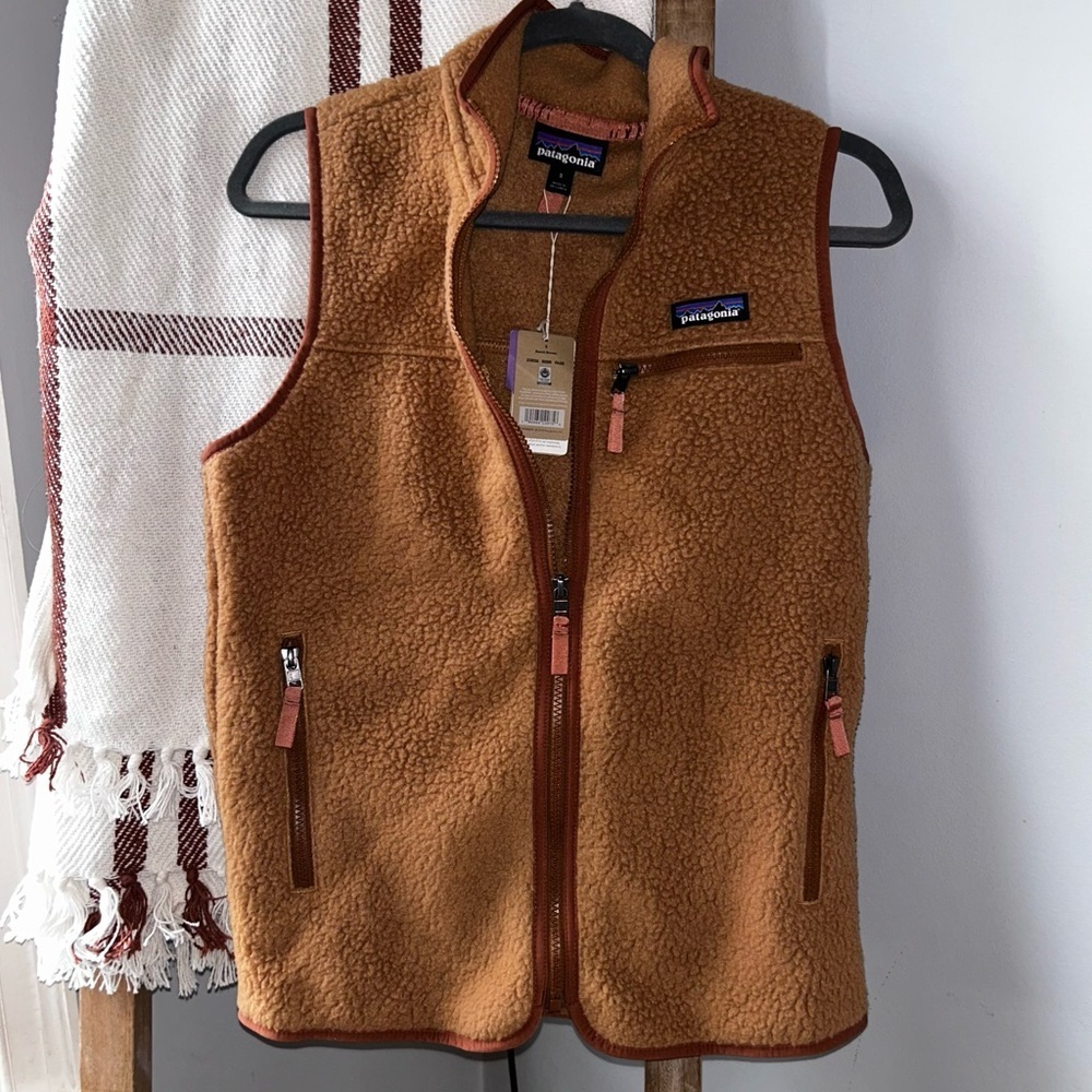 NWT Patagonia Women’s Retro Pile Vest - Nest/Beach Brown - Size Small